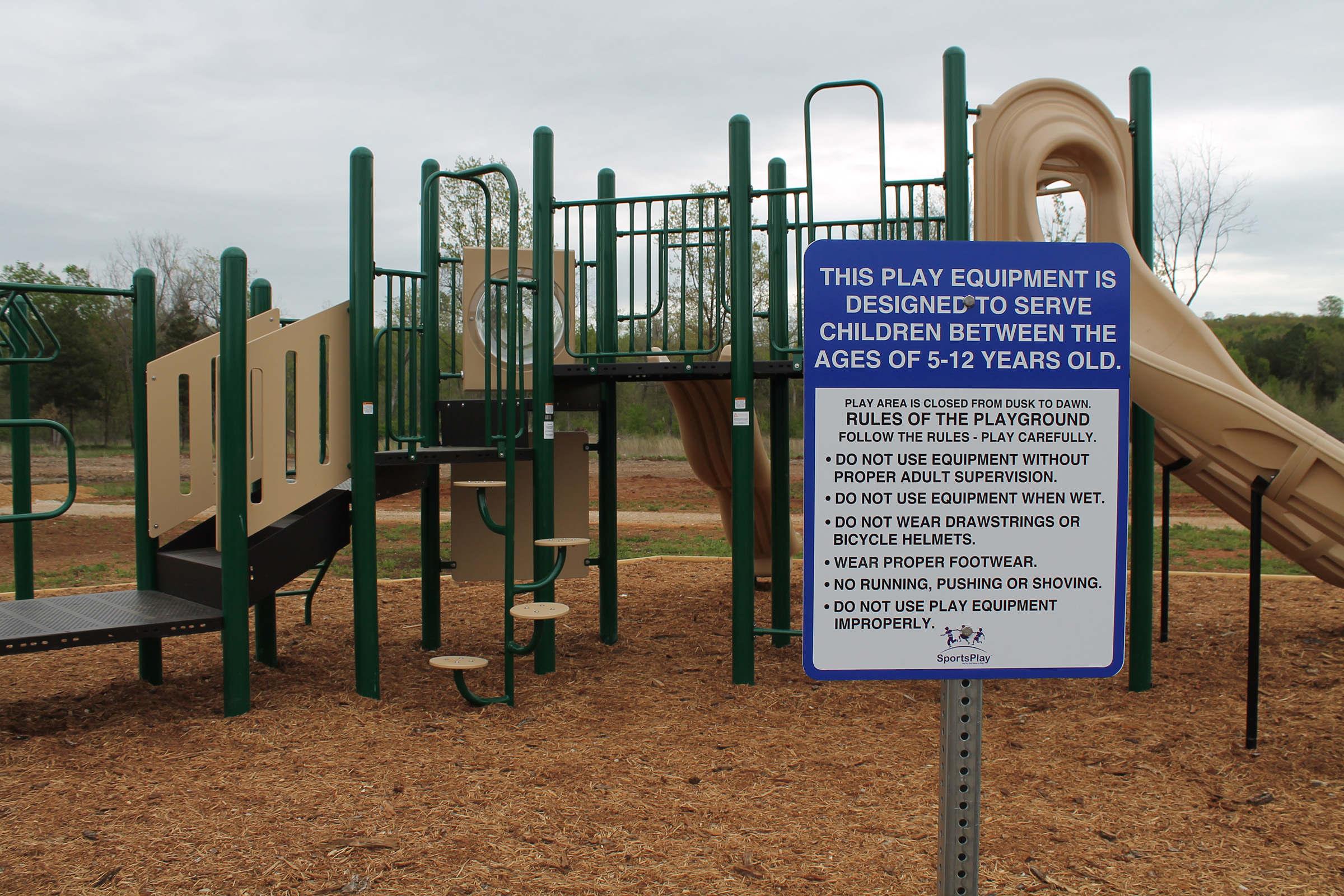 Ages 5 – 12 Play Area Sign alternate view